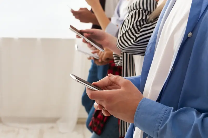 Make Your Mobile Application Stand Out in the Crowd Tips to Make Your Mobile Application Stand Out in the Crowd