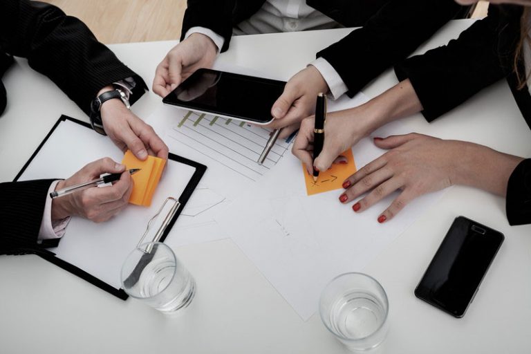 Common Digitization Challenges in the Manufacturing Industry