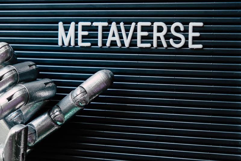 Metaverse and Its Impact on the Business and Legal Industries